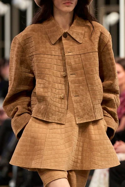 Look 126